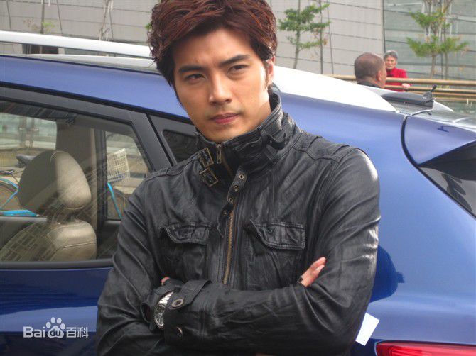 贺军翔(Mike He)在活该你单身中的高清剧照