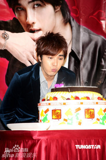 贺军翔(Mike He)精彩图册