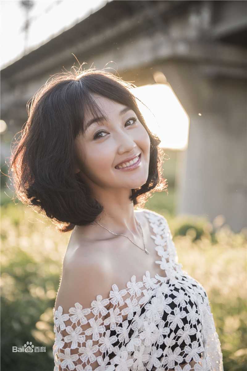 最新尹馨梓(yǐn xīn zǐ)性感图片