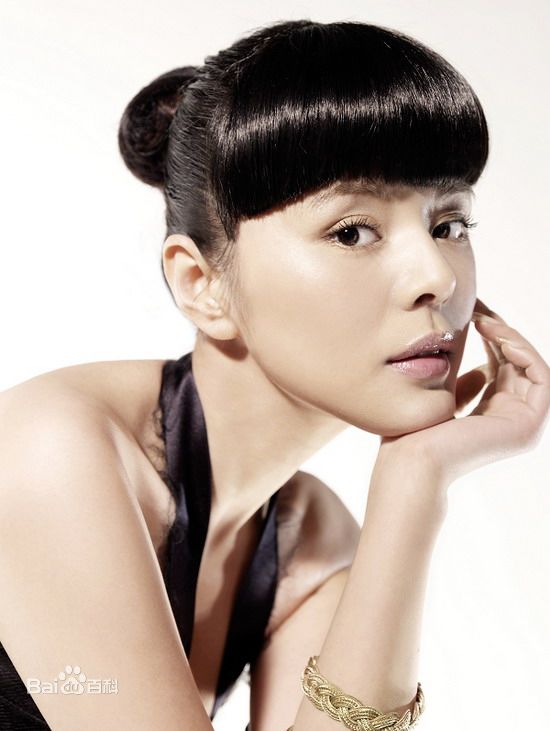 最新罗珊珊性感图片