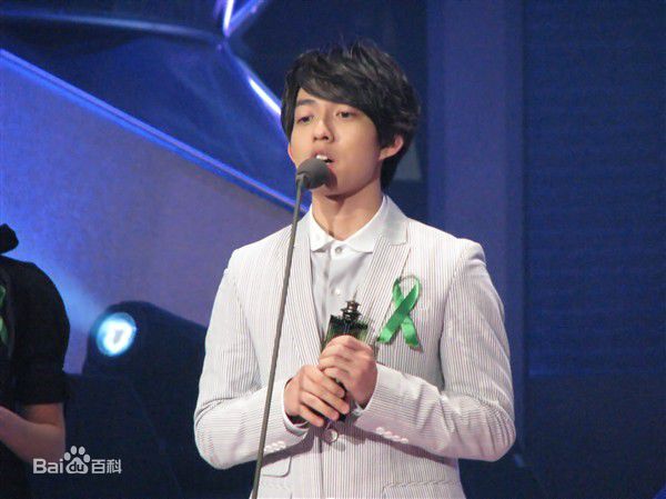 林宥嘉(Yoga Lin)2009年 MusicRadio中国TOP排行榜性感图片图集