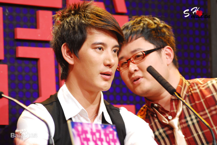 蒲巴甲(Purba Rgyal)2009.2.21日 美丽A计划全民演唱汇壁纸壁纸