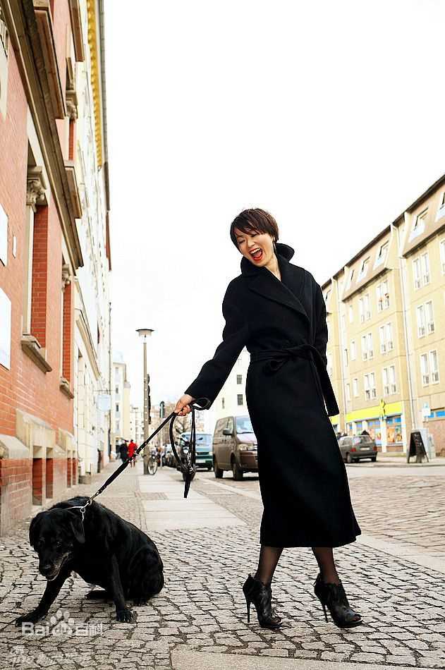 黄璐-街拍性感图片图集