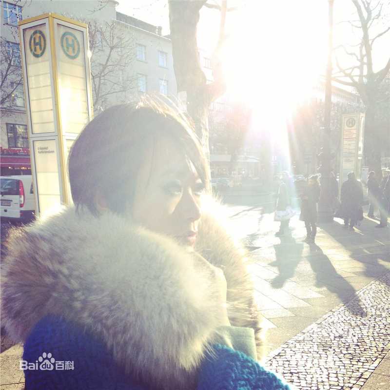 黄璐-街拍性感图片图集