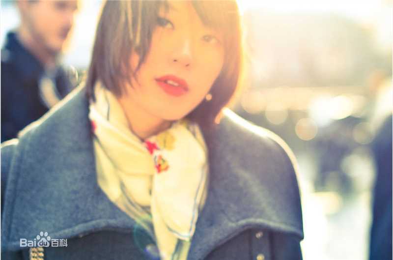 黄璐-街拍性感图片图集