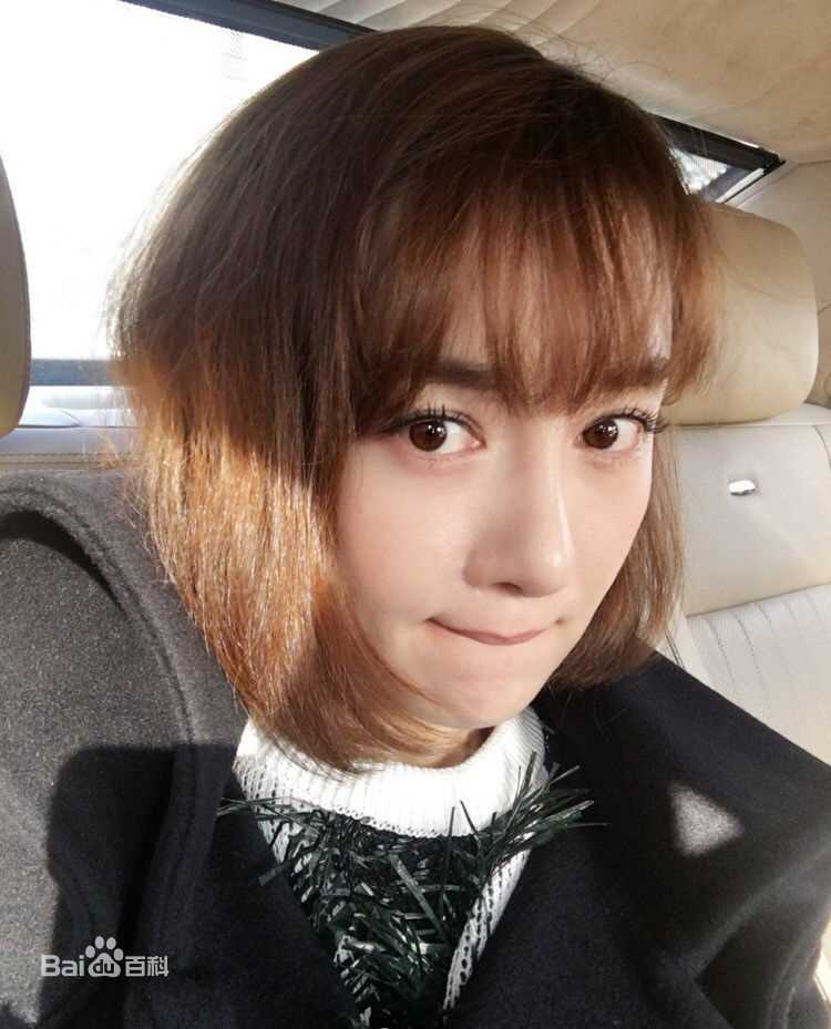 李依晓(Yixiao Li)生活照生活照相册