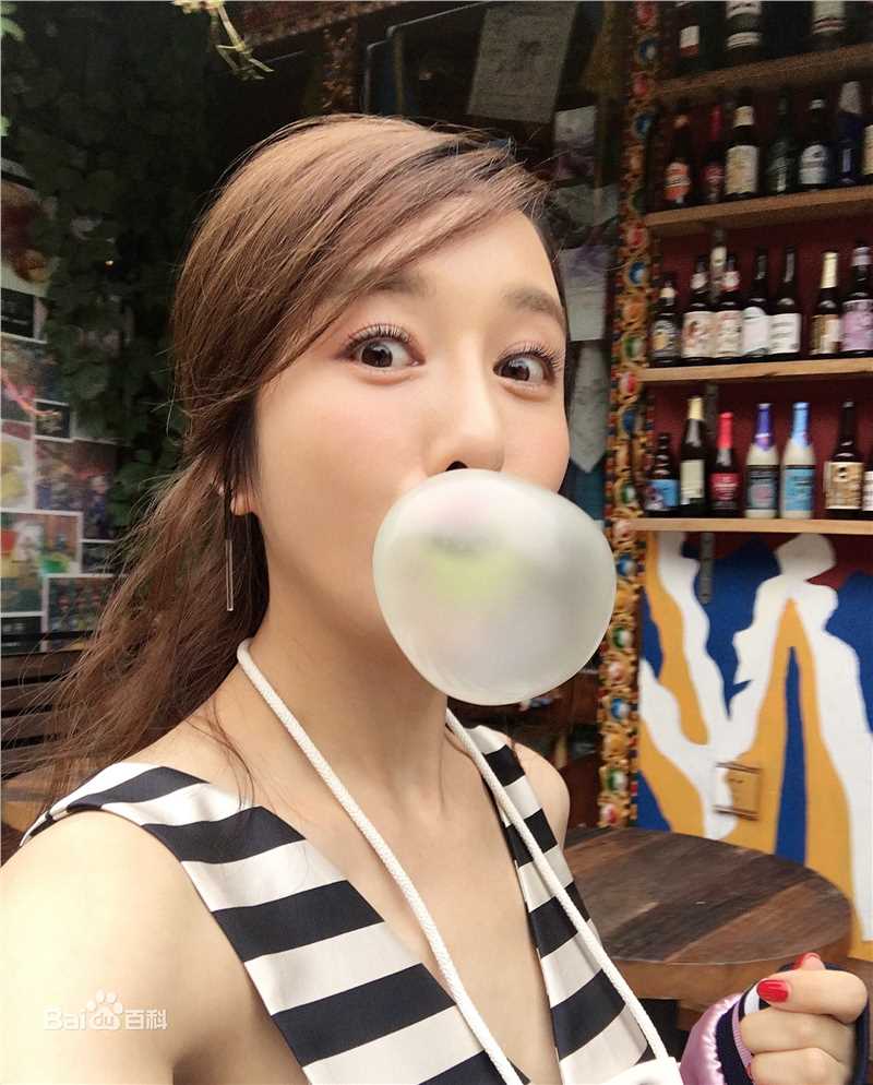 李依晓(Yixiao Li)生活照生活照相册