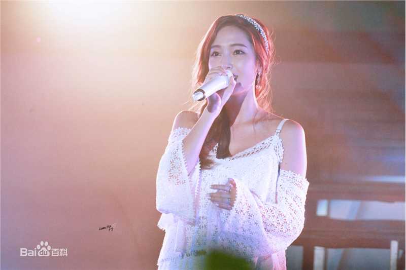 郑秀妍(Jung Soo Yeon、ジェシカ、チョンスヨン)FM素颜照相册