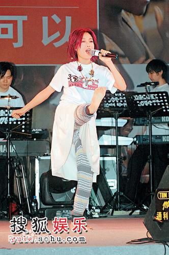容祖儿(Joey Yung)演唱会照片前后照片