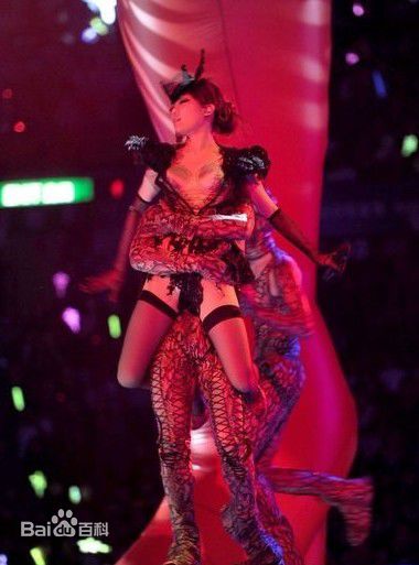 容祖儿(Joey Yung)演唱会照片前后照片