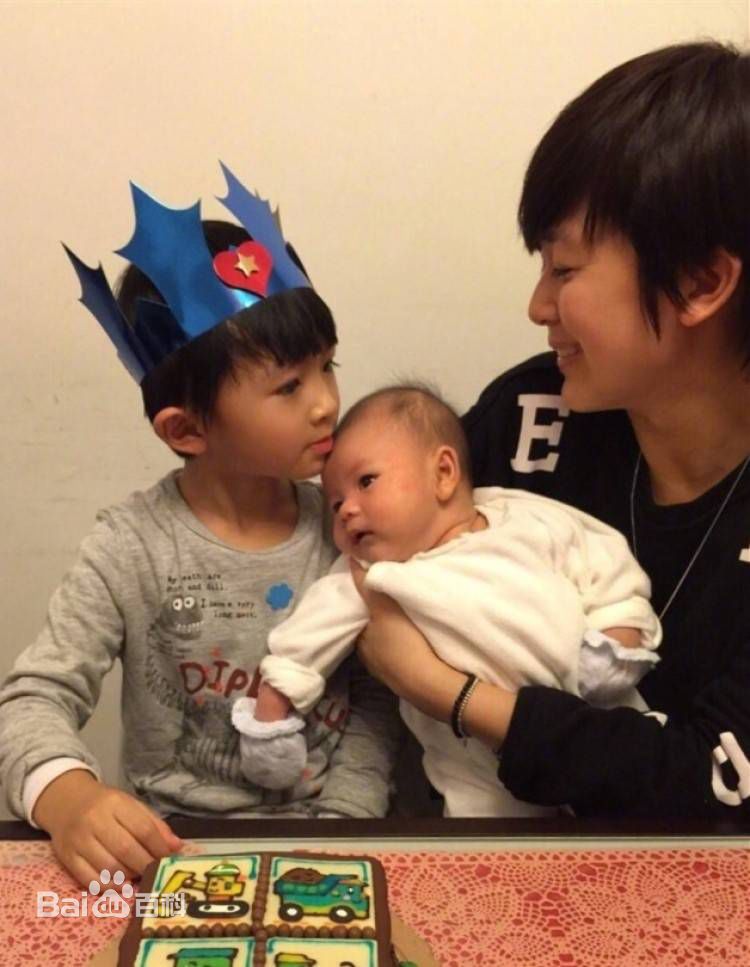 最优质唐宁(Leila Tong)生活照