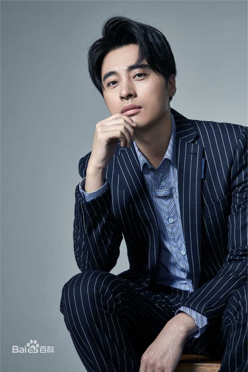 张钧涵高清图册