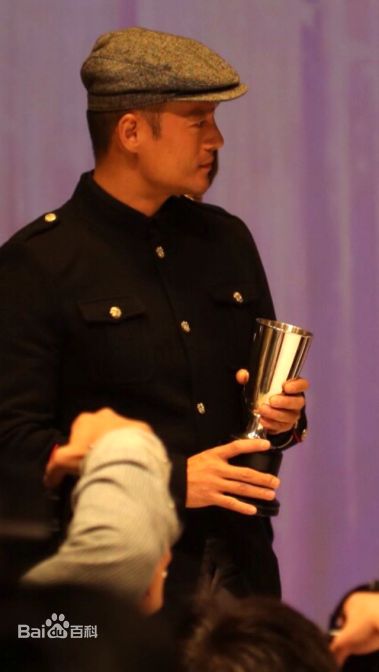 最优质张政勇(Arm)在2013年出席上海《外滩画报》颁奖典礼中的相册