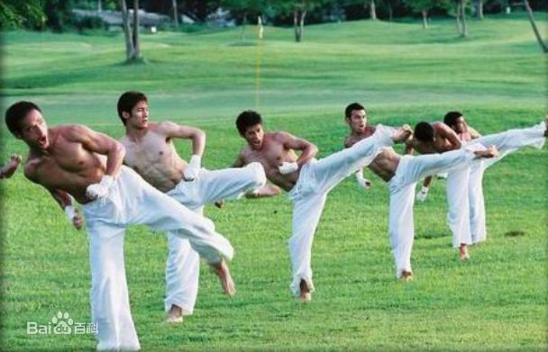 张政勇(Arm)2005年参加香港“亚洲先生”竞选图册