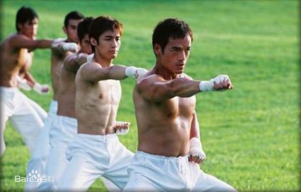 张政勇(Arm)2005年参加香港“亚洲先生”竞选图册