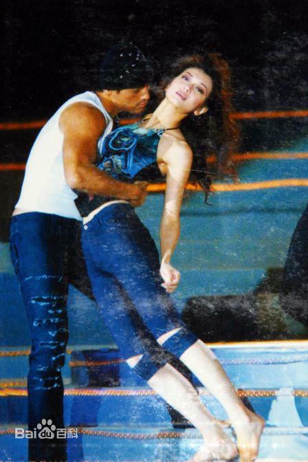 张政勇(Arm)与章子怡、范冰冰同拍广告及其它广告T台素颜照相册