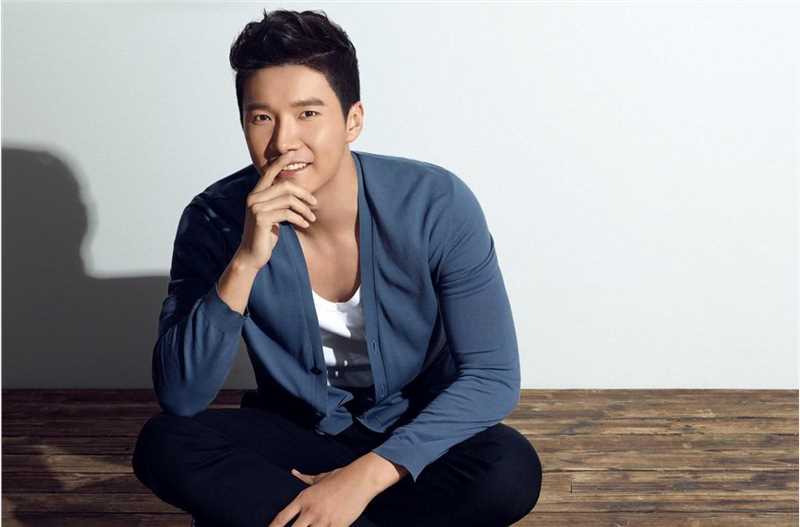 最新李泰(Lee Tae)壁纸