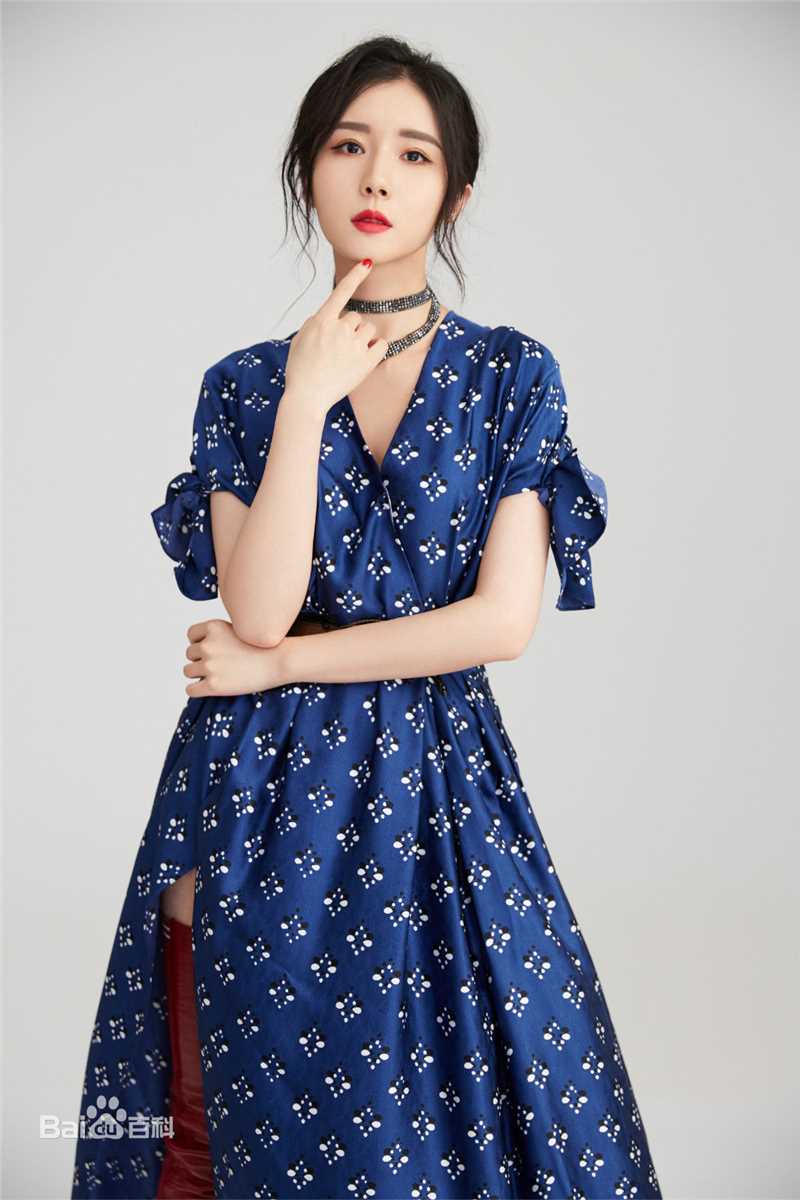 方安娜(Anna)甜而不腻的宅男小女神前后照片