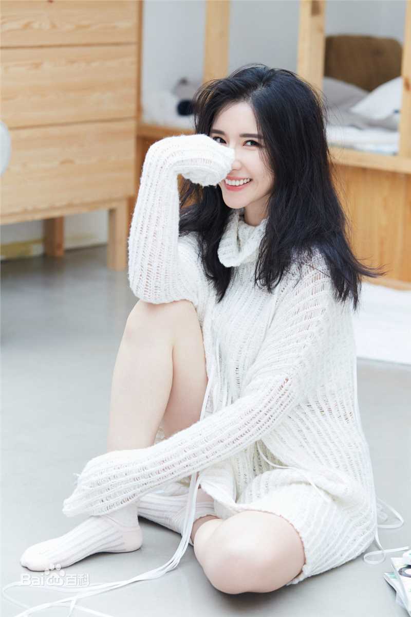 方安娜(Anna)甜而不腻的宅男小女神前后照片