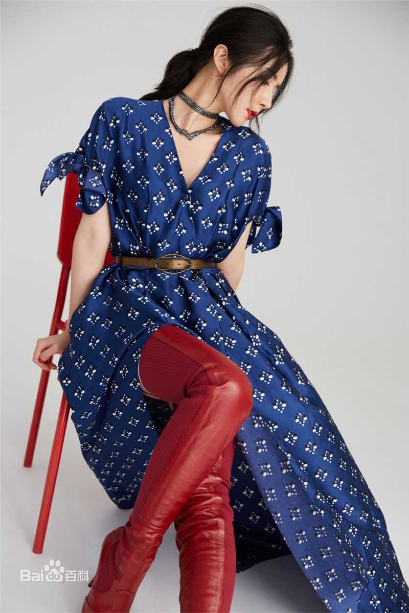 方安娜(Anna)甜而不腻的宅男小女神前后照片