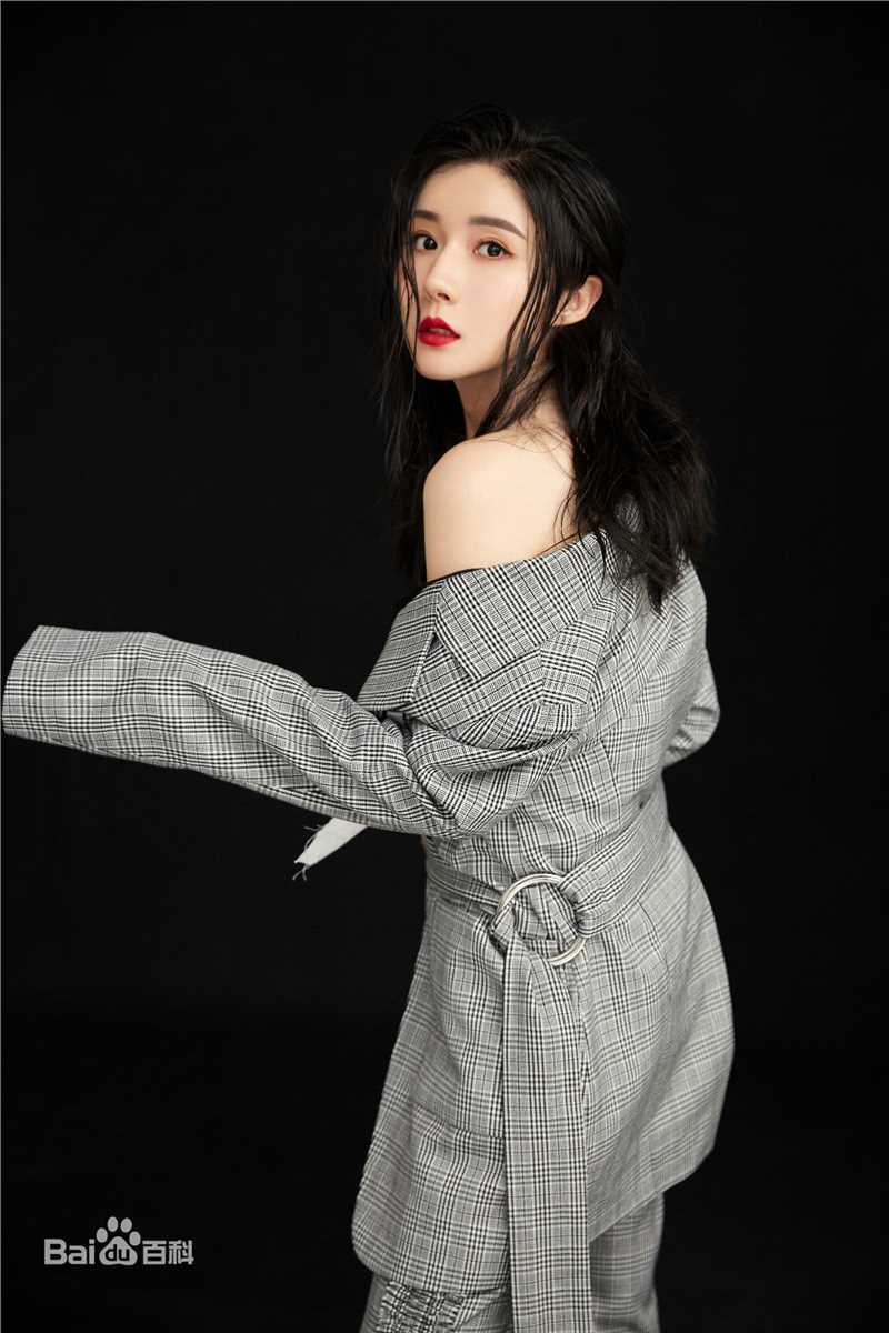 方安娜(Anna)甜而不腻的宅男小女神前后照片