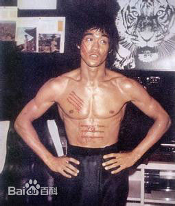 最新李小龙(Bruce Lee(英语)、ブルース.リー(日语)、 (朝鲜语))性感图片