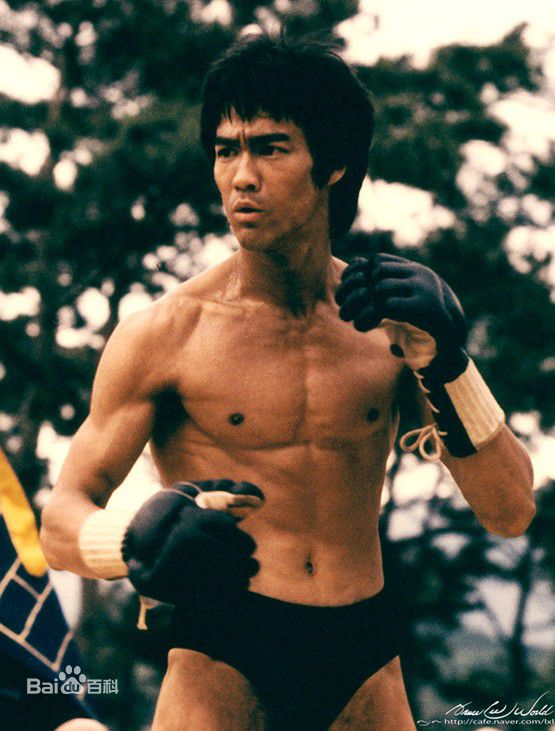 李小龙(Bruce Lee(英语)、ブルース.リー(日语)、 (朝鲜语))精彩图册