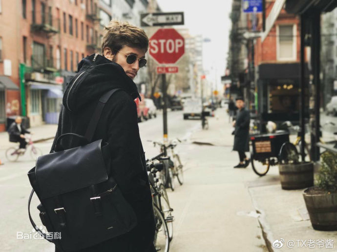 让·巴蒂斯特·莫尼耶(Jean·Baptiste Maunier)前后照片