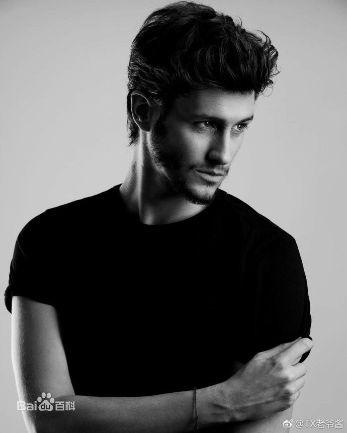 让·巴蒂斯特·莫尼耶(Jean·Baptiste Maunier)前后照片