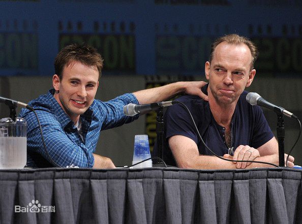 精选雨果·维文(Hugo Weaving)精彩图册