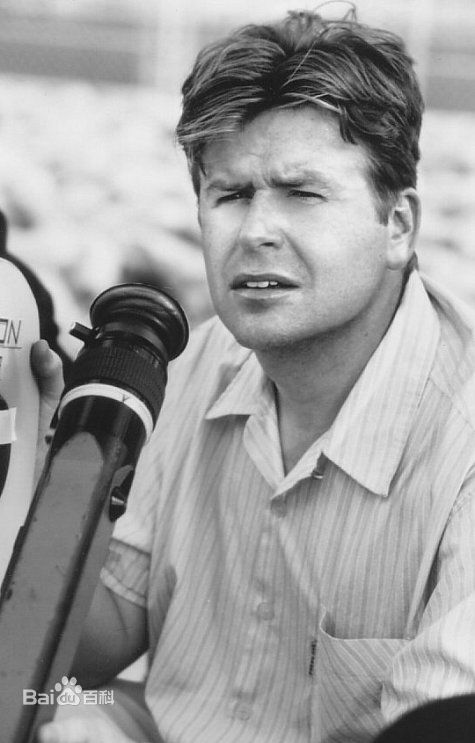 西蒙·韦斯特(Simon West)前后照片