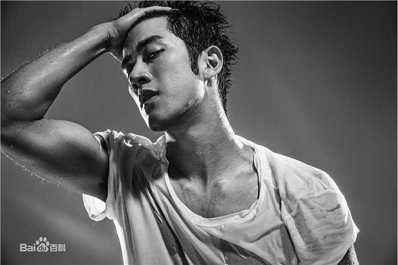 高清李治廷(Aarif Lee/Rahman(名))在2013年《时尚健康男士》中的图集