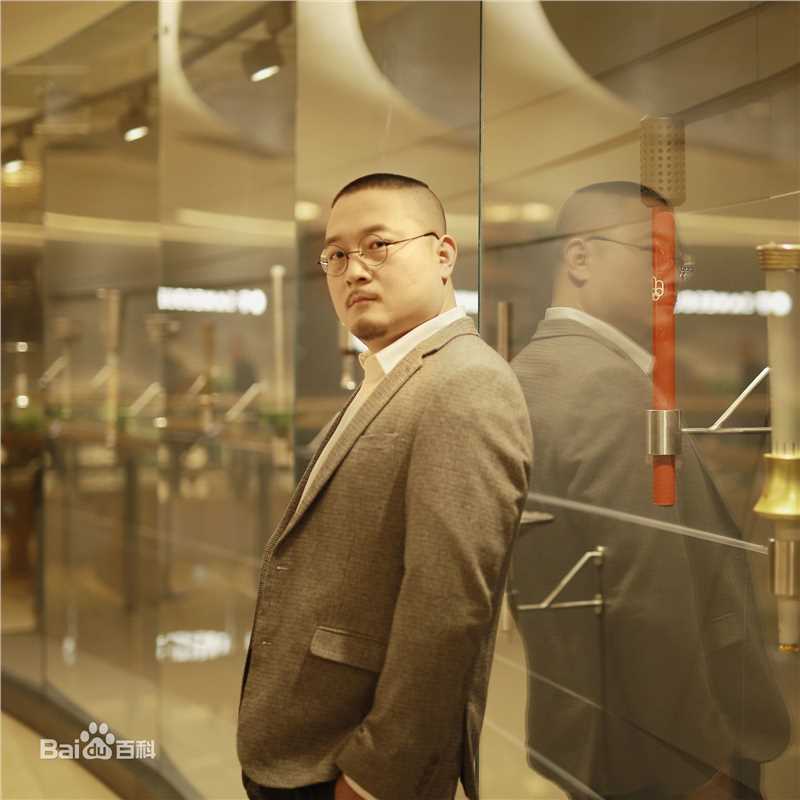 石易矗导演工作照生活照相册