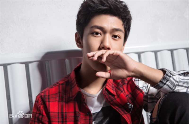 魏子涵前后照片