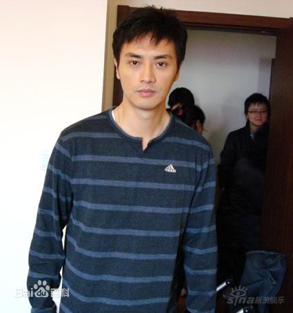 最新刘东浒(Liu Xiaohu)壁纸