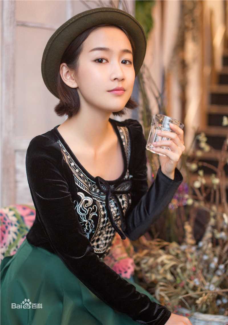 刘美含(Mikan Ryu)最优质秋日相册