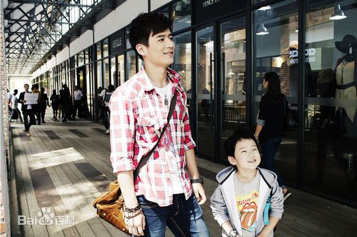 魏千翔(Shawn Wei)《爱的创可贴》最优质剧照 饰演钟一凡