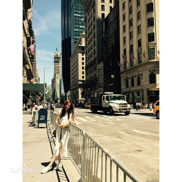 金素妍(,Kim So-yeon)生活照图册