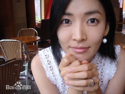 金素妍(,Kim So-yeon)生活照图册