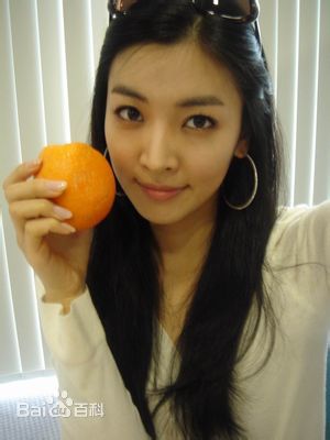 金素妍(,Kim So-yeon)生活照图册