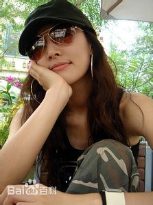 金素妍(,Kim So-yeon)生活照图册