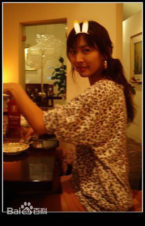 金素妍(,Kim So-yeon)生活照图册