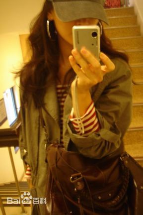 金素妍(,Kim So-yeon)生活照图册