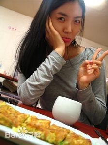 金素妍(,Kim So-yeon)生活照图册