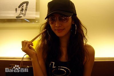 金素妍(,Kim So-yeon)生活照图册