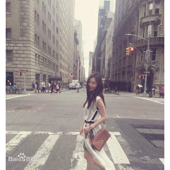 金素妍(,Kim So-yeon)生活照图册