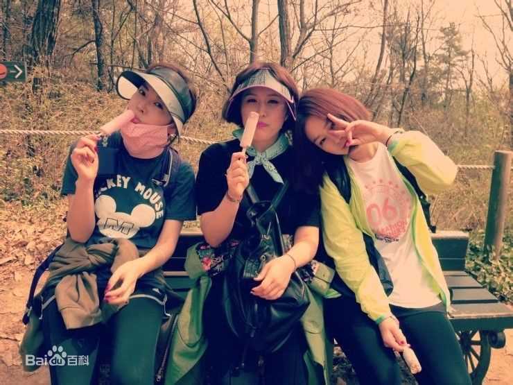 金素妍(,Kim So-yeon)生活照图册