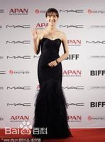 金素妍(,Kim So-yeon)红毯性感图片壁纸