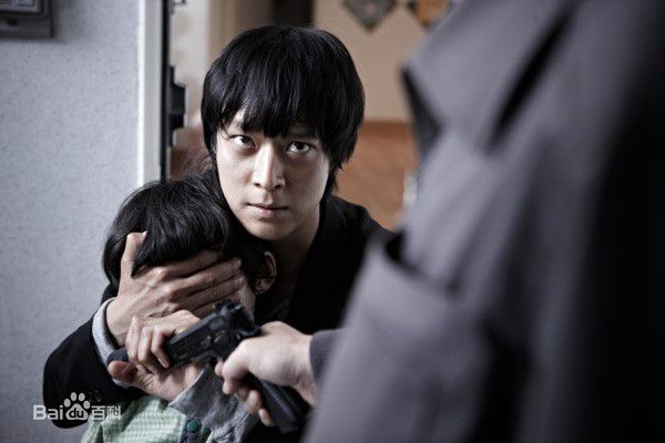 最新姜栋元(Kang Dong Won、カン ドンウォン)在《义兄弟》(2010)中的壁纸