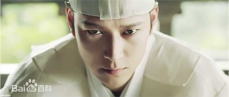 姜栋元(Kang Dong Won、カン ドンウォン)在《群盗:民乱的时代》(2014)中的